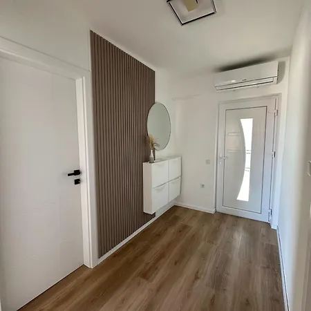 Apartment Roko *