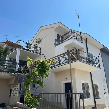 Roko Appartement Trogir
